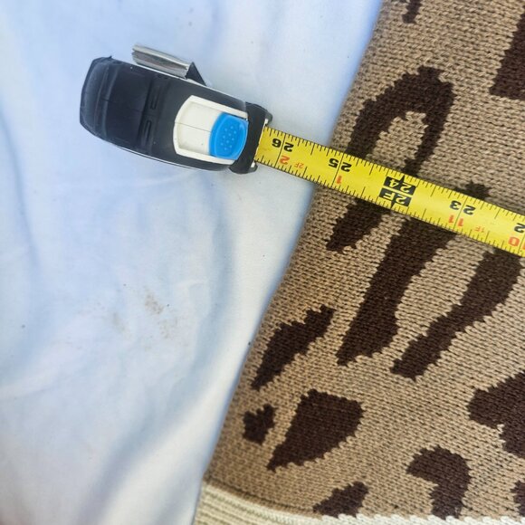 Davi and Dani cold shoulder leopard mixed print sweater Womens LARGE - Picture 11 of 12